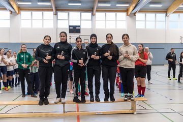 Bild 42 - C-Juniorinnen 3 Loewinnen Cup